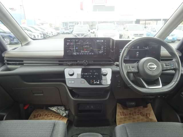 セレナ1.4 e-POWER ハイウェイスターV