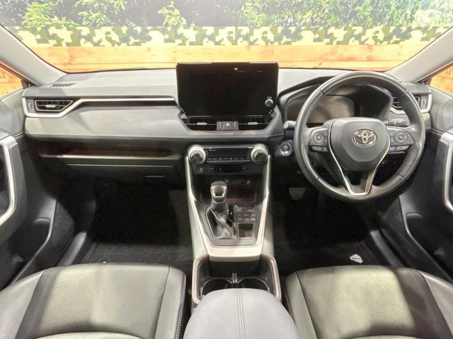 RAV42.0 G 4WD