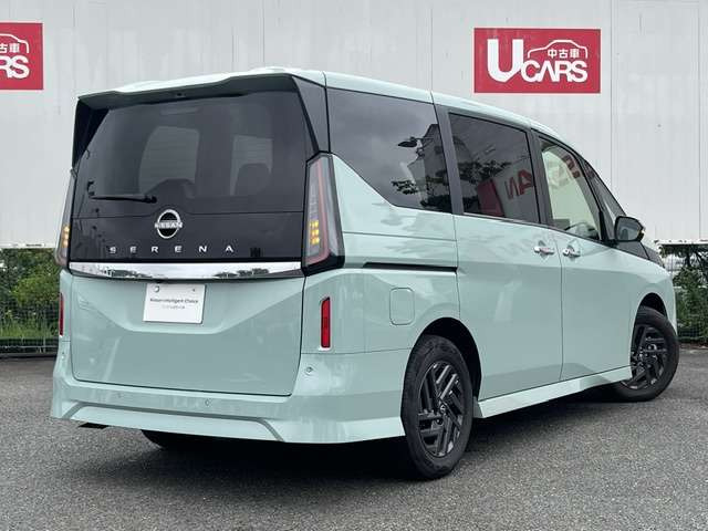セレナ2.0 ハイウェイスターV