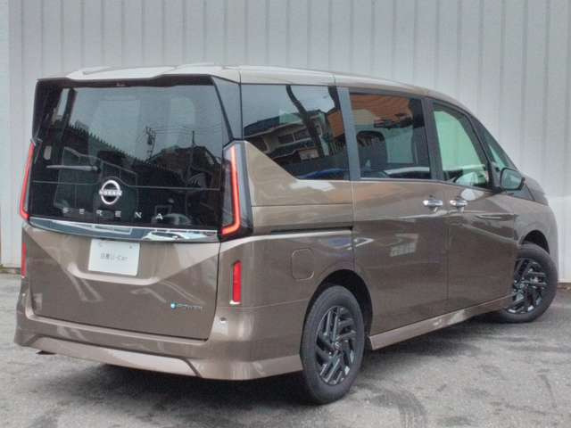 セレナ1.4 e-POWER ハイウェイスターV NissanConnectインフォテインメントシステム