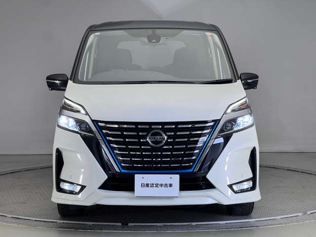 セレナ1.2 e-POWER ハイウェイスターV