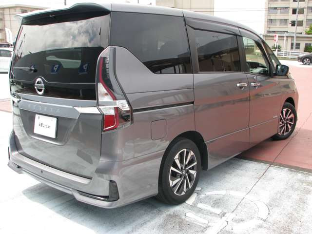 セレナ2.0 ハイウェイスターV
