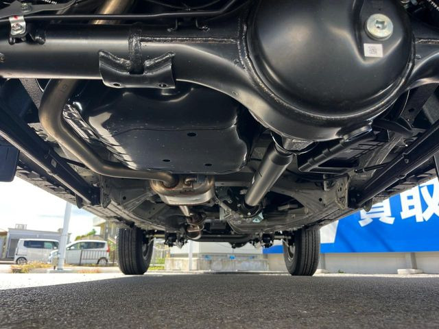 下回りがきれいなうちに、防錆加工の施工がオススメ。降雪地域はもちろん、沿岸部にお住いの方や、趣味でマリン・ウィンタースポーツをされる方にご好評いただいております。