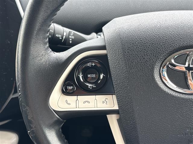 プリウス1.8 S