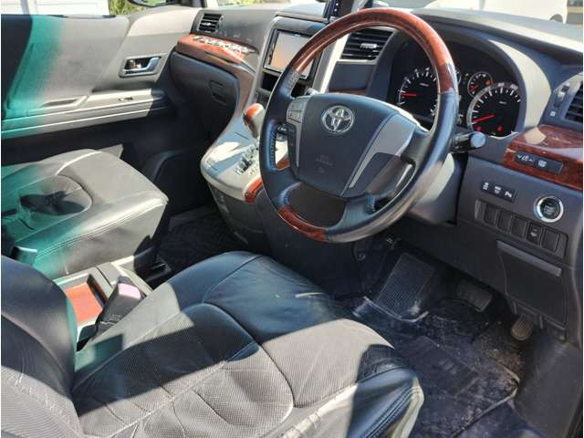 ヴェルファイア2.4 Z プラチナセレクションII 4WD