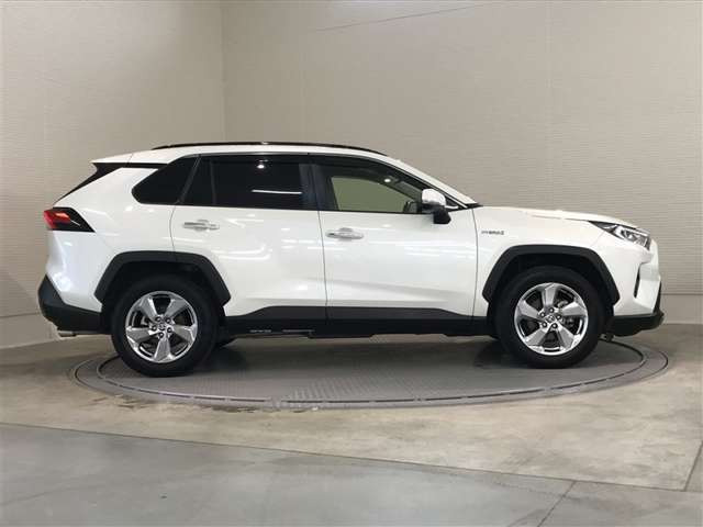 RAV42.5 ハイブリッド G E-Four 4WD
