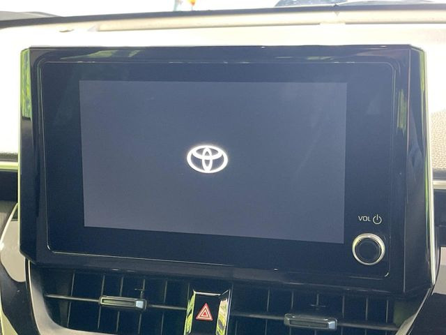 �y8�C���` �f�B�X�v���C�I�[�f�B�I�z���ʂ̃f�B�X�v���C��AppleCarPlay��AndroidAuto�����p�\�B�傫�ȉ�ʂŃX�}�z�i�r�A�v���������p���������܂���