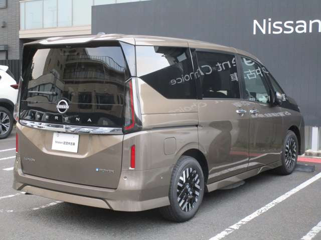 セレナ1.4 e-POWER ルキシオン