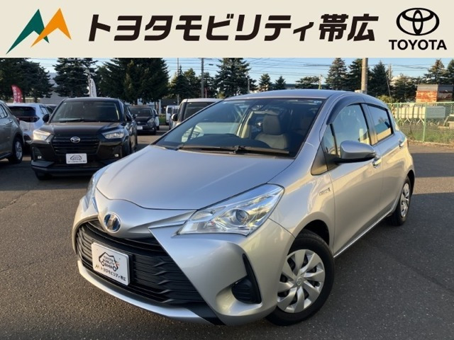 ヴィッツ1.5 ハイブリッド F セーフティ エディション