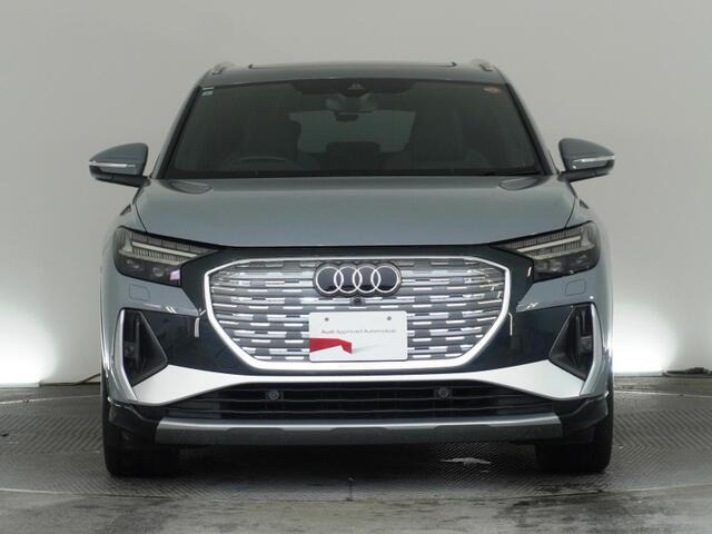 Q4 e-tron40 Sライン