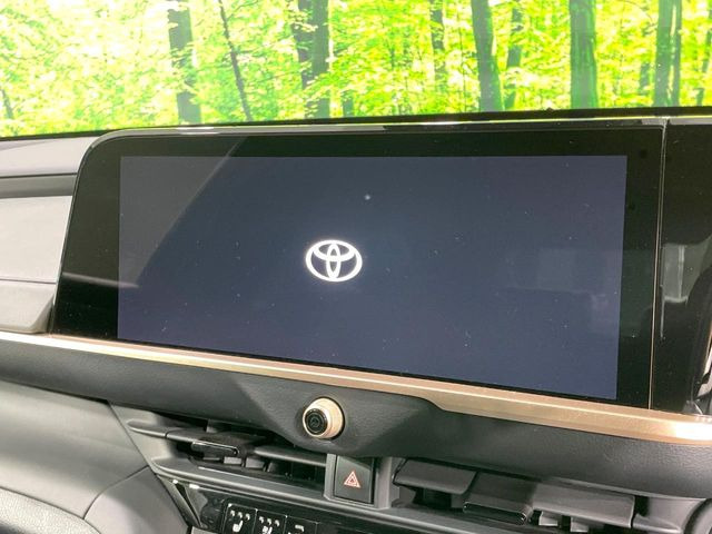 クラウンクロスオーバー2.5 G アドバンスト レザー パッケージ E-Four 4WD