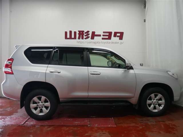 ランドクルーザープラド2.8 TX ディーゼル 4WD