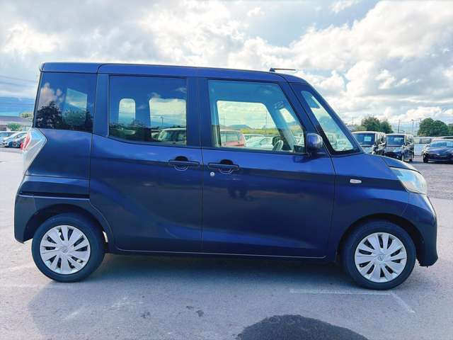 お客様のご予算帯に合わせたお車を常時100台以上取り揃えています!当社のスタッフがお客様のお車選びをしっかりサポートしご提案させていただきます!