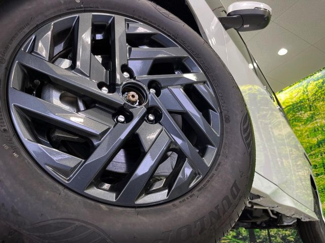 �y����16�C���`�A���~�z�C�[���z�O�ςɃ}�b�`���������A���~�z�C�[���𑕒����Ă���܂��B�e��ЊO�A���~�z�C�[����A�X�^�b�h���X�^�C�����戵�����Ă���܂��B���񂲑��k����������