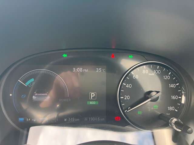 キックス1.2 X 90周年記念車 (e-POWER)