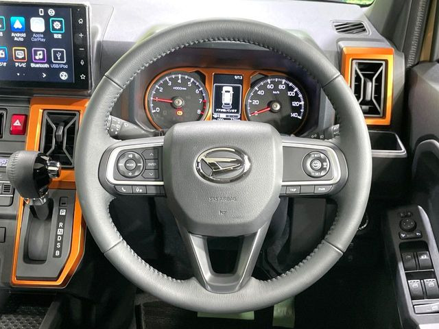 【純正革巻きステアリング】上質な革を使用することで、手にしっかり馴染みとても運転しやすいハンドルです♪