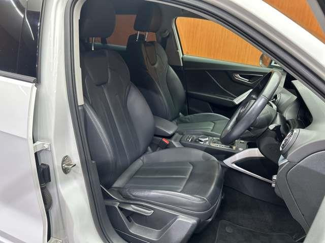 Q230 TFSI スポーツ