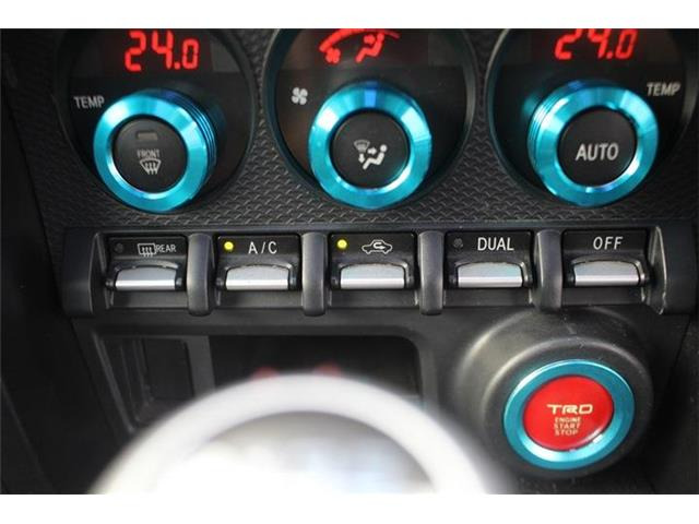 こだわりがあってなかなか気に入ったお車がないそこのお客様!全国のオークションからピッタリの1台を探すことが可能です。ぜひ一度お問い合わせください。