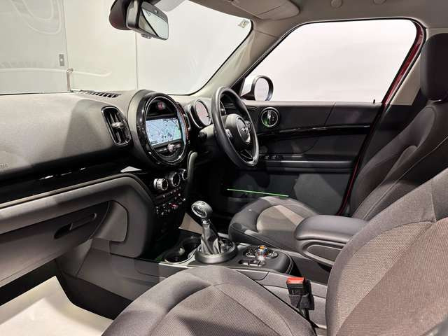 ミニクロスオーバークーパー D オール4 4WD