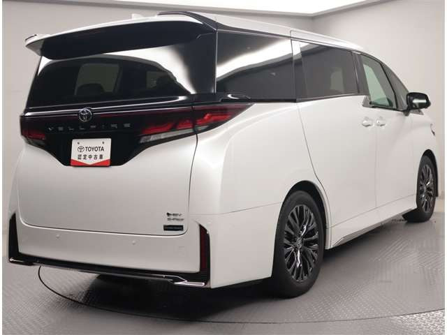ヴェルファイアハイブリッド 2.5 Z プレミア E-Four 4WD