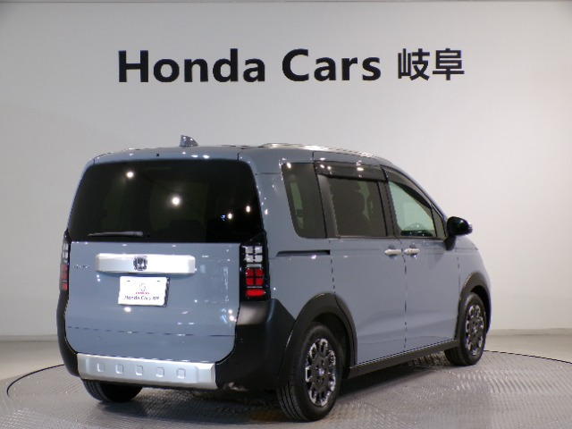 フリード1.5 クロスター