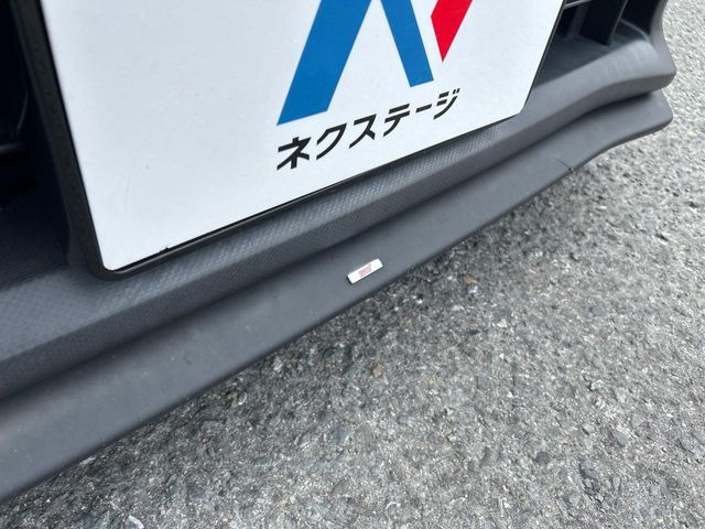 【STIエアロ】人気のSTIエアロを装備!クルマの外観がよりスタイリッシュになり、街中で存在感あふれる1台に♪将来買い替える時にもリセールに影響しやすく、価値ある人気の装備です!