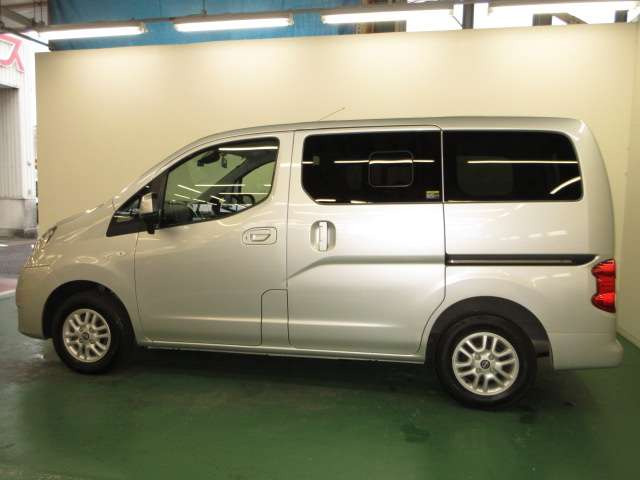 NV200バネット1.6 16X-2R