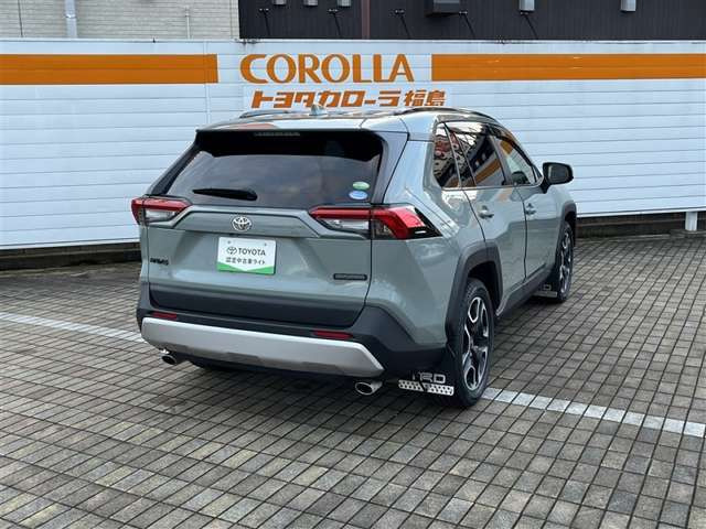 RAV42.0 アドベンチャー 4WD