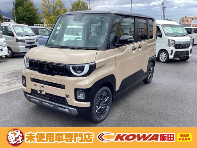 デリカミニT プレミアム 4WD