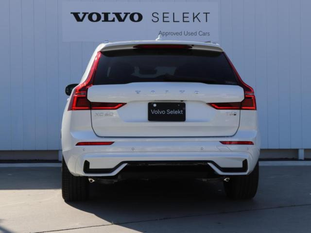 XC60ウルトラ T6 AWD プラグイン ハイブリッド 4WD