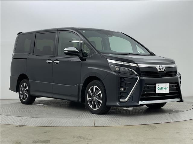 ヴォクシー2.0 ZS 煌III 4WD