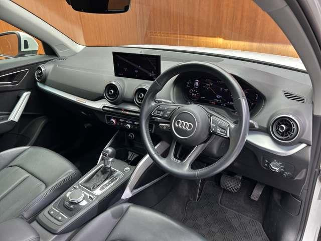 Q230 TFSI スポーツ