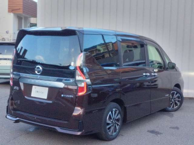 セレナ1.2 e-POWER ハイウェイスターV