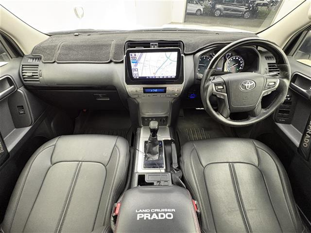 ランドクルーザープラド2.8 TX ディーゼル 4WD