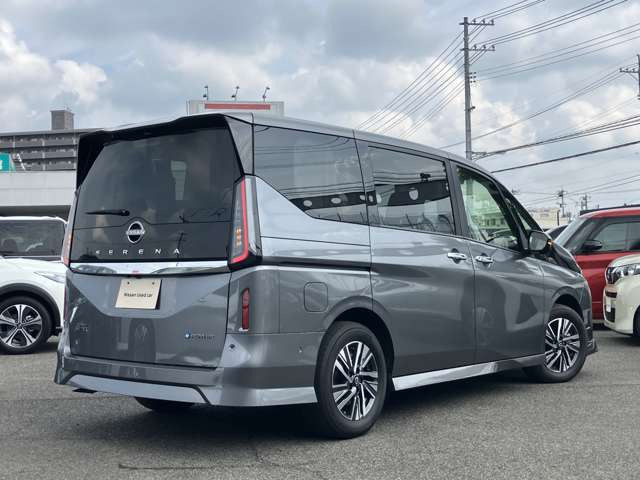 セレナ1.4 e-POWER ハイウェイスターV