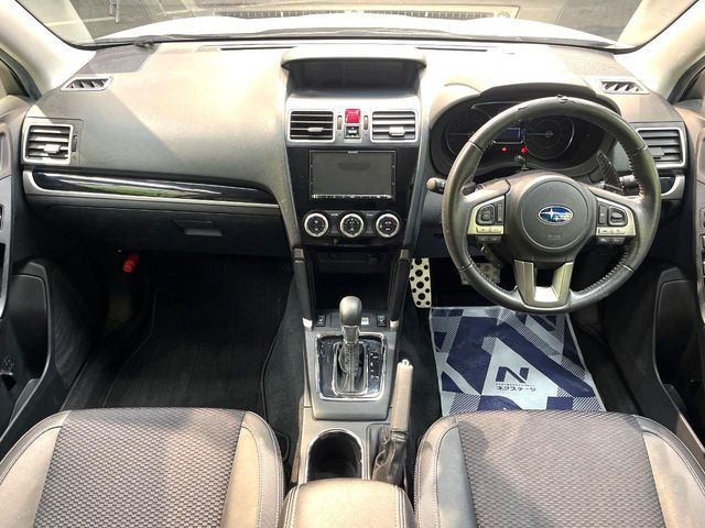 フォレスター2.0 XT アイサイト 4WD