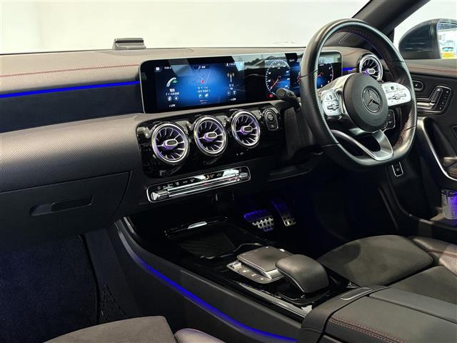 CLAシューティングブレークCLA180 AMGスタイル