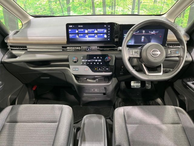 セレナ1.4 e-POWER ハイウェイスターV