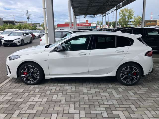 1シリーズM135 xドライブ 4WD