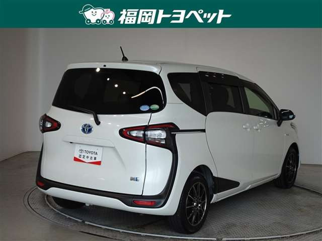 シエンタハイブリッド 1.5 G クエロ