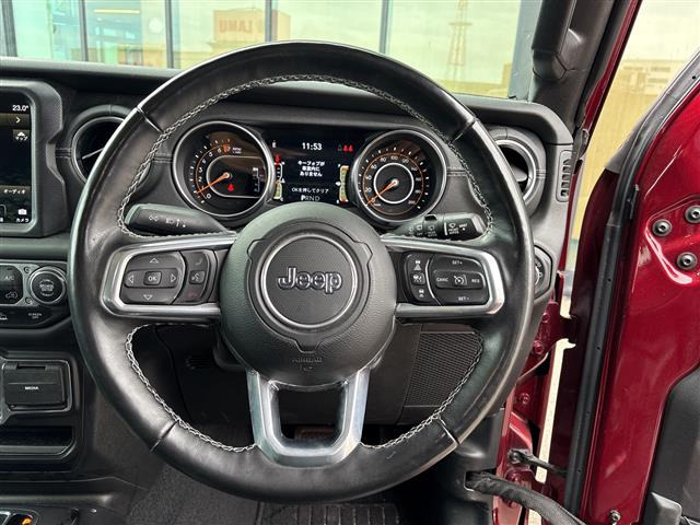ラングラーアンリミテッド サハラ 4WD