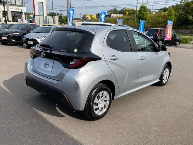 ヤリス1.5 X 4WD