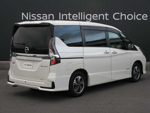 セレナ1.2 e-POWER ハイウェイスターV