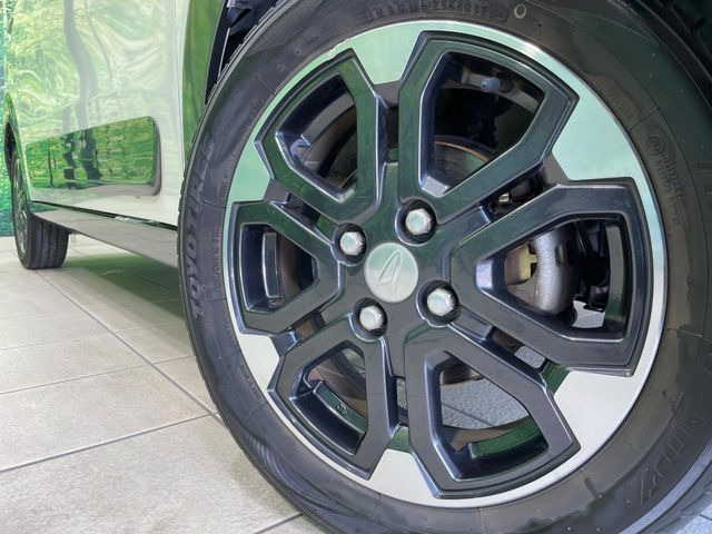 �y����14�C���`�A���~�z�C�[���z�O�ςɃ}�b�`���������A���~�z�C�[���𑕒����Ă���܂��B�e��ЊO�A���~�z�C�[����A�X�^�b�h���X�^�C�����戵�����Ă���܂��B���񂲑��k����������