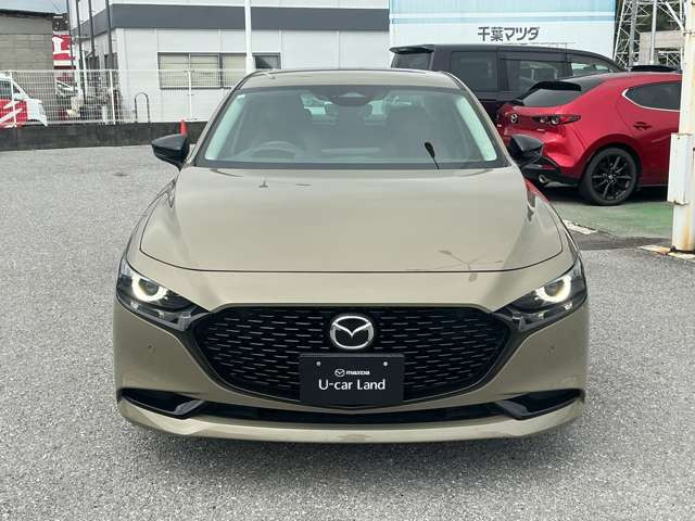 MAZDA3セダン