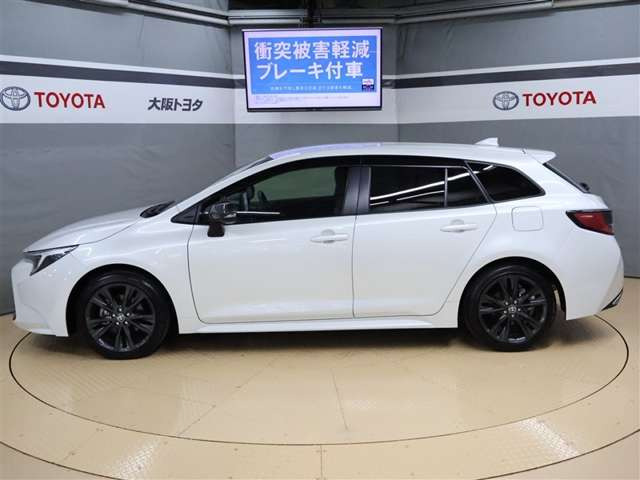 カローラツーリング1.8 ハイブリッド W×B