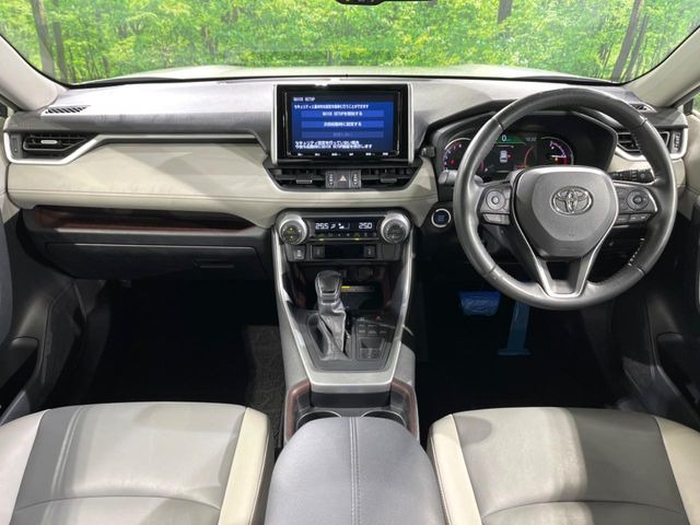 RAV42.0 G 4WD