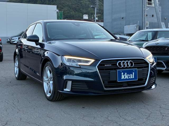 A3スポーツバック2.0 TFSI クワトロ スポーツ 4WD