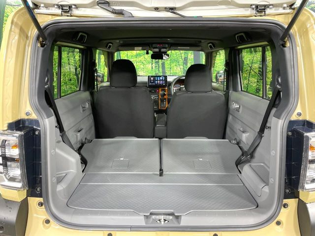 普段のお買い物や通勤、送迎等に十分な荷室スペースを確保しております。セカンドシートを倒すと、大きな荷物の積載も可能です♪