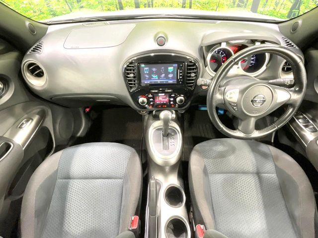 ジューク1.5 15RX V セレクション ドレスアップ